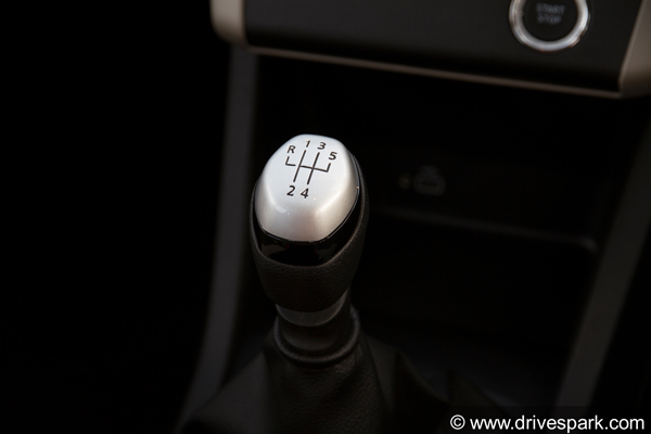 Renault Triber (First Drive) Review: Driving Impressions, Performance, Specs, Features & Other Details