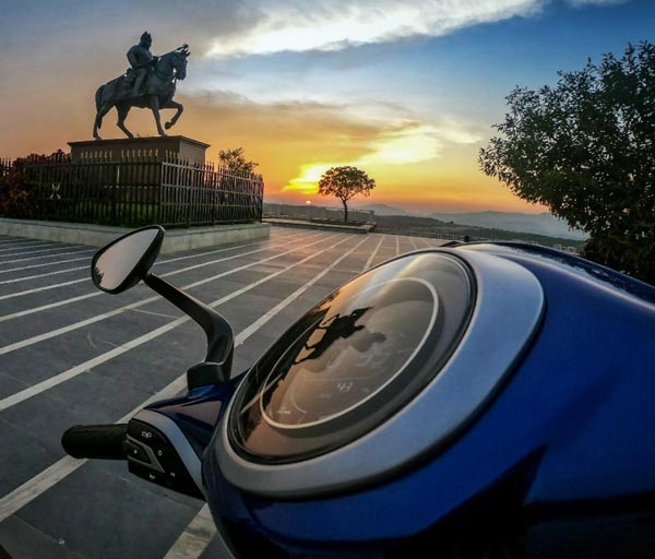 Bajaj Chetak Electric Scooter Bookings Could Start From November