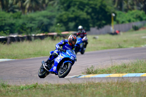 Suzuki Gixxer Cup Endurance Race 2019: New 250cc Race Bikes Used For The First Time Suzuki Gixxer Cup Endurance Race 2019: New 250cc Race Bikes Used For The First Time