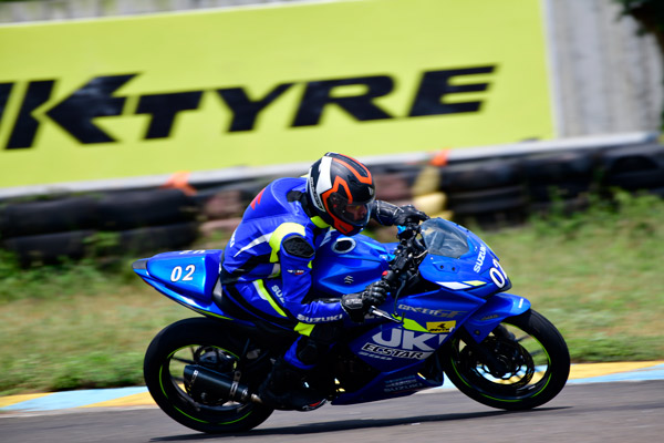 Suzuki Gixxer Cup Endurance Race 2019: New 250cc Race Bikes Used For The First Time Suzuki Gixxer Cup Endurance Race 2019: New 250cc Race Bikes Used For The First Time