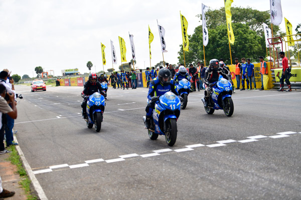 Suzuki Gixxer Cup Endurance Race 2019: New 250cc Race Bikes Used For The First Time Suzuki Gixxer Cup Endurance Race 2019: New 250cc Race Bikes Used For The First Time