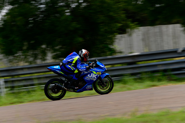 Suzuki Gixxer Cup Endurance Race 2019: New 250cc Race Bikes Used For The First Time Suzuki Gixxer Cup Endurance Race 2019: New 250cc Race Bikes Used For The First Time