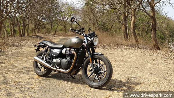 Triumph Dealers Offer Up To Rs 1.5 Lakh For Exchanging A Royal Enfield Motorcycle