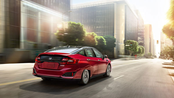 Fuel Cell Electric Vehicles Are The Future Say EV Manufacturers: Tesla Says No