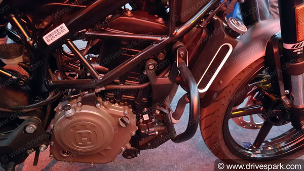 Husqvarna Svartpilen 250 & Vitpilen 250 Revealed At India Bike Week; Features, Specs & Details