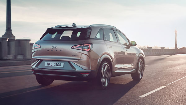 Fuel Cell Electric Vehicles Are The Future Say EV Manufacturers: Tesla Says No