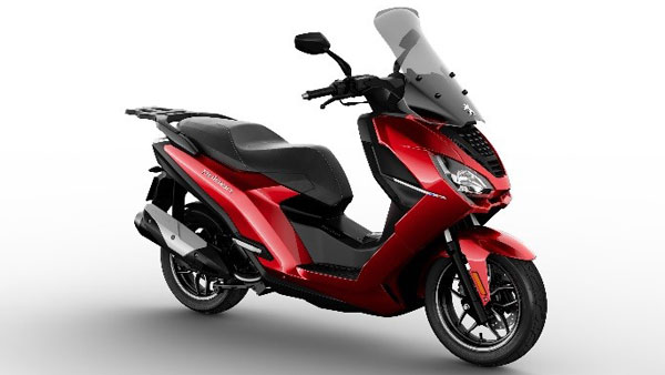 Spy Pics: Peugeot Pulsion Maxi-Scooter Spotted Testing In India