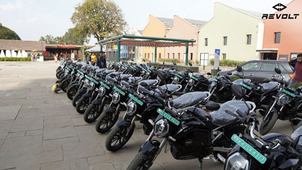 Revolt RV400 Deliveries Begin In Pune: Company Aiming To Close All Deliveries Soon