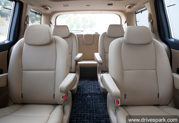 Kia Carnival MPV Review (First Drive) Driving Impressions, Handling, Performance, Features, Specs & More Kia Carnival MPV Review (First Drive) Driving Impressions, Handling, Performance, Features, Specs & More