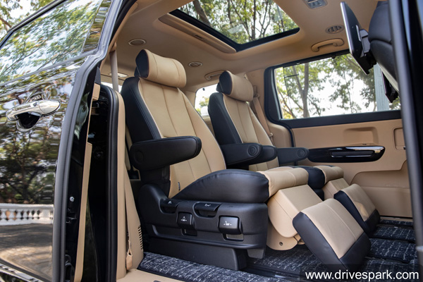 Kia Carnival MPV Review (First Drive) Driving Impressions, Handling, Performance, Features, Specs & More Kia Carnival MPV Review (First Drive) Driving Impressions, Handling, Performance, Features, Specs & More