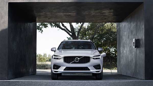 Spy Pics: Volvo XC60 BS6 Model Spotted Testing For The First Time In India