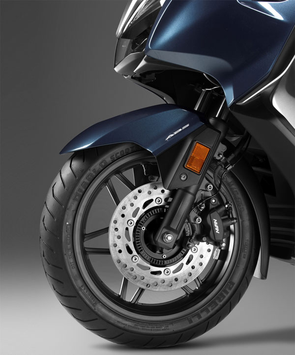 Honda Forza 300 Maxi-Scooter Deliveries Begin: India’s First Premium Mid-Size Scooter