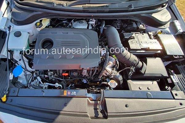 Spy Pics: Hyundai Verna Facelift Spotted Revealing New Exterior & Interior Changes