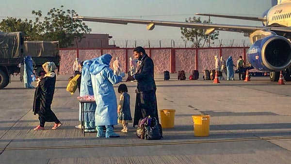 Indian Army Modifies Bus To Carry Coronavirus Patients: Equipped With All Medical Aids & Protection For Driver & Co-Driver As Well