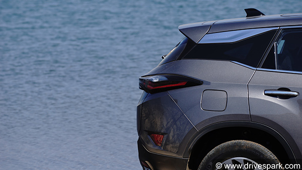 2020 Tata Harrier BS6 Automatic Review: Driving Impressions, Performance, Handling, Features, Specs & All Other Details