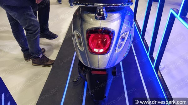 Exclusive: Vespa Elettrica Scooter To Arrive In India By June As CBU Exclusive: Vespa Elettrica Scooter To Arrive In India By June As CBU