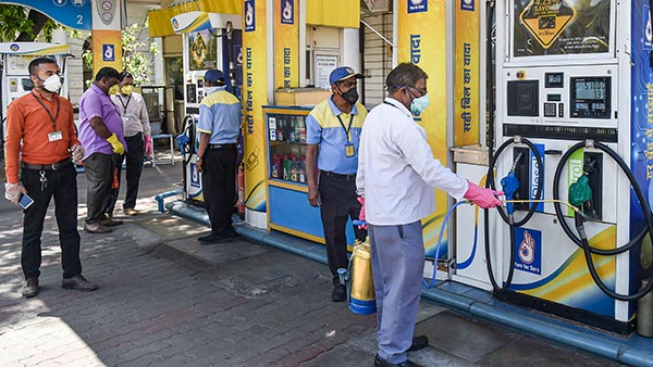 Fuel Demand In India Decreases By 50 Percent During April: LPG Consumption Increase