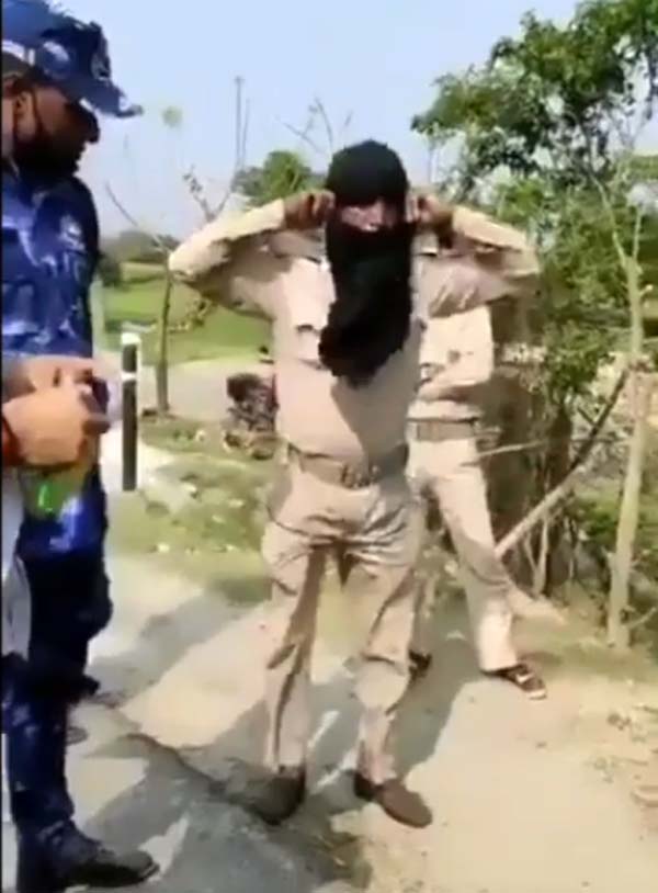 Home Guard Punished With Sit-Ups For Stopping District Agricultural Officers Car In Bihar