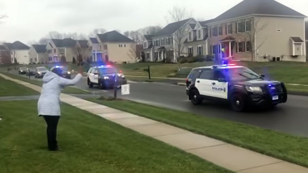 Indian Doctor Receives Salutations From 100 Car Convoy For Treating Covid-19 Patients In The US