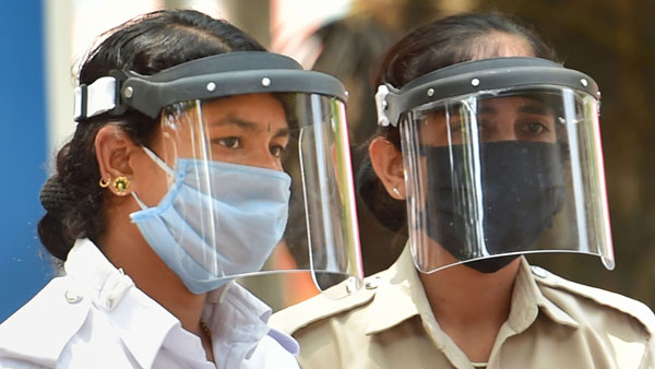 Tamil Nadu Police Cracks Down On Curfew Violators: Seizes Over 2.11 Lakh Vehicles