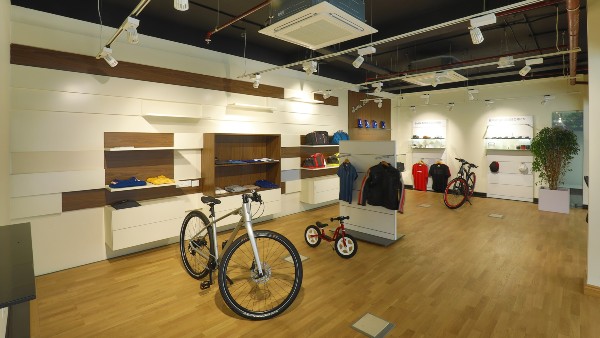 BMW Inuagrates New Facility Next With Cars & Bikes Displayed Under One Roof