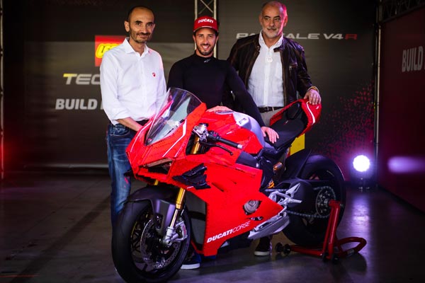 Ducati Panigale V4 R 1:1 Functional Scale Model Built With Lego Blocks: Details