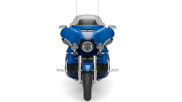 Chief Justice of India Sharad Bobde Photographed On Harley-Davidson Limited Edition CVO Chief Justice of India Sharad Bobde Photographed On Harley-Davidson Limited Edition CVO