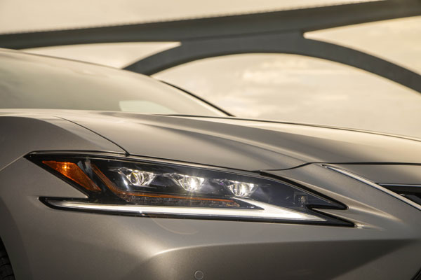 Made In India Lexus ES 300h Will Become The Backbone Of The Company's India Lineup 