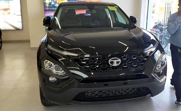 Tata Harrier Dark BS6 Reaches Dealerships: Specs, Features & Other Details