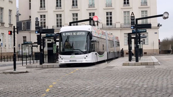 Hitachi-ABB Partners With Ashok Leyland To Launch Fleet EV Charging Systems In India