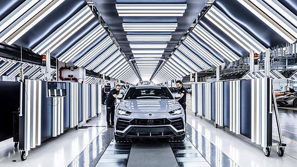 Lamborghini Urus Achieves 10,000 Units Production Milestone: Details
