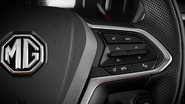 MG Hector Plus Review (First Drive): Driving Around Plus Size