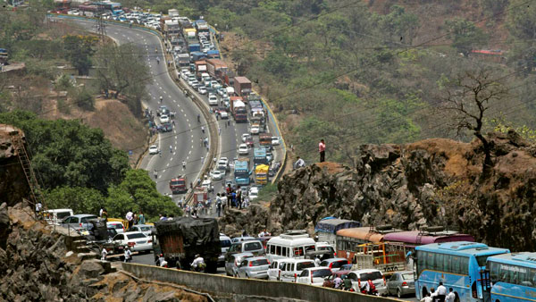Mumbai Pune Expressway To Carry Rs 1,000 Fine For Overspeeding Starting 1 August