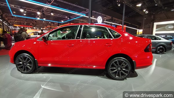 Skoda Rapid To Get Android Touchscreen From The Dealership Itself: Read More To Find Out