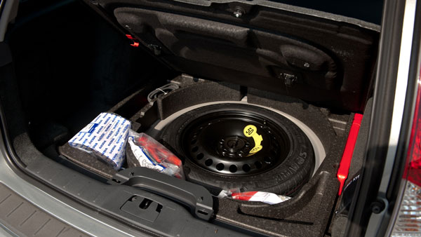 Government Issues New Regulations For Tyres, Safety Glasses, And External Projectors: Details