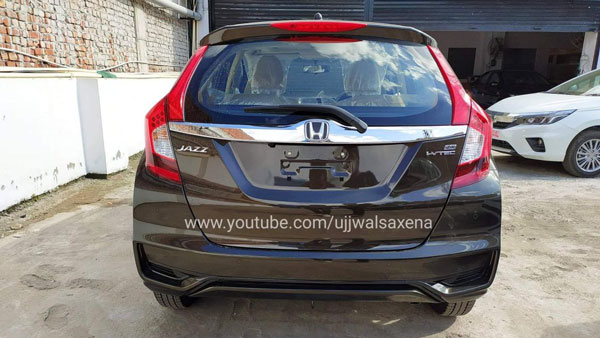 New Honda Jazz Arrives At Dealerships Ahead Of Launch: Specs, Features & Other Details