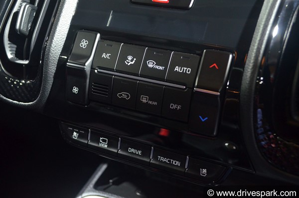 Kia Sonet Review (First Look): Design, Interiors, Specs, Features & Other Details Explained 