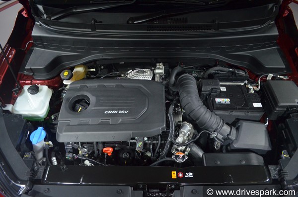 Kia Sonet Review (First Look): Design, Interiors, Specs, Features & Other Details Explained 