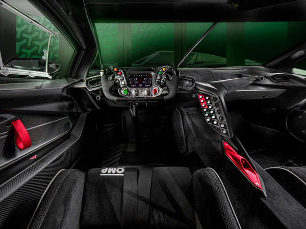 Lamborghini Essenza SCV12 Unveiled: Extremely Fast, Extremely Furious