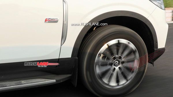 Spy Pics: MG Gloster Spotted Testing With Brit Dynamic Badge & New Alloy Wheels