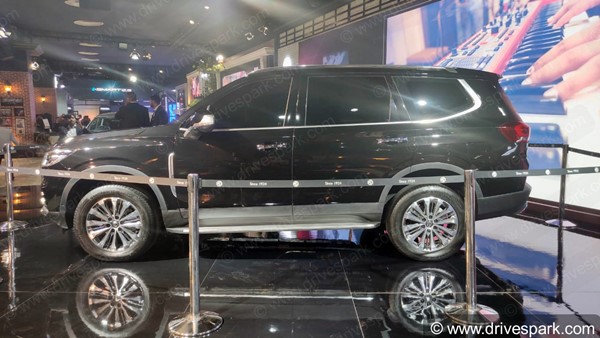 MG Gloster Interiors Spied: Read More To Find What The SUV Has To Offer