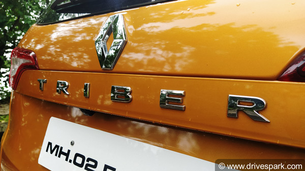 the Triber AMT gets a traditional gear lever that gives the driver the option of manual shifting.