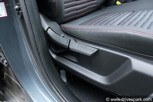 Kia Sonet Review (First Drive): Driving Impressions, Performance, Handling, Specs, Mileage, Features, Variants & All Other Details