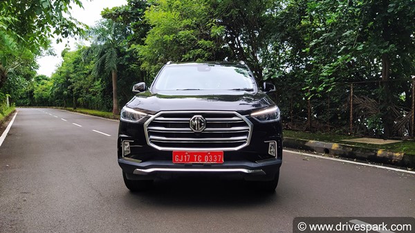 MG Gloster Review (First Drive): The New Luxury Off-Roader SUV In Town!