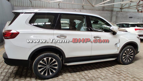 Spy Pics: MG Gloster Spied Arriving At Dealerships Revealing Interior Features & Equipment Along With Captain Seats Of Second Row