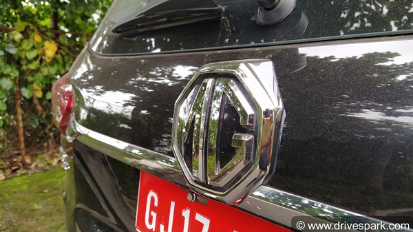 MG Gloster Review (First Drive): The New Luxury Off-Roader SUV In Town!