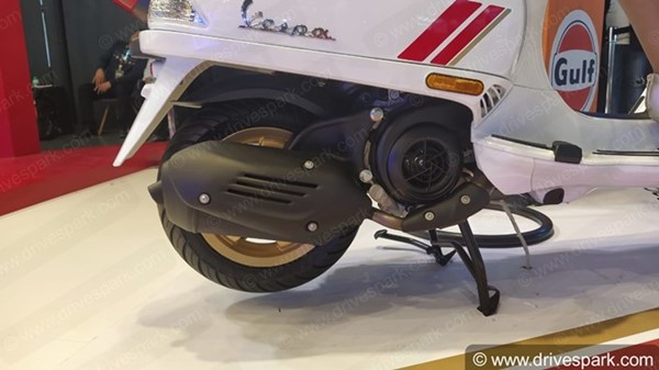 Vespa Racing Sixties Scooters Launched In India At Rs 1.2 Lakh: Special-Edition Scooters Available In Both 125cc & 150cc Versions
