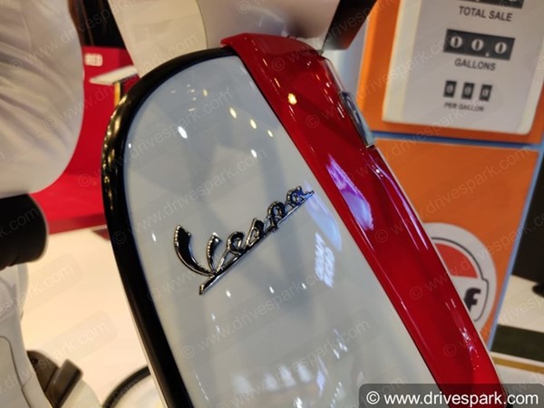 Vespa Racing Sixties Scooters Launched In India At Rs 1.2 Lakh: Special-Edition Scooters Available In Both 125cc & 150cc Versions