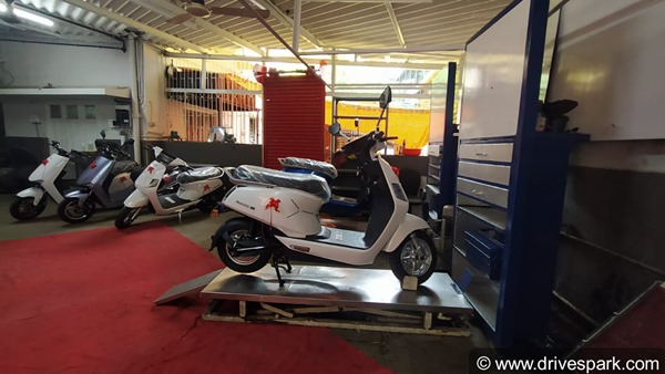 BGauss Inaugurates Its First Showroom In Maharashtra: Read More To Find Out BGauss Inaugurates Its First Showroom In Maharashtra: Read More To Find Out