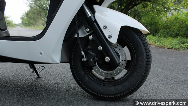 Eeve Xeniaa Long-Term Review (First Report): Design, Styling, Features, Ride Comfort, Practicality & All Other Details